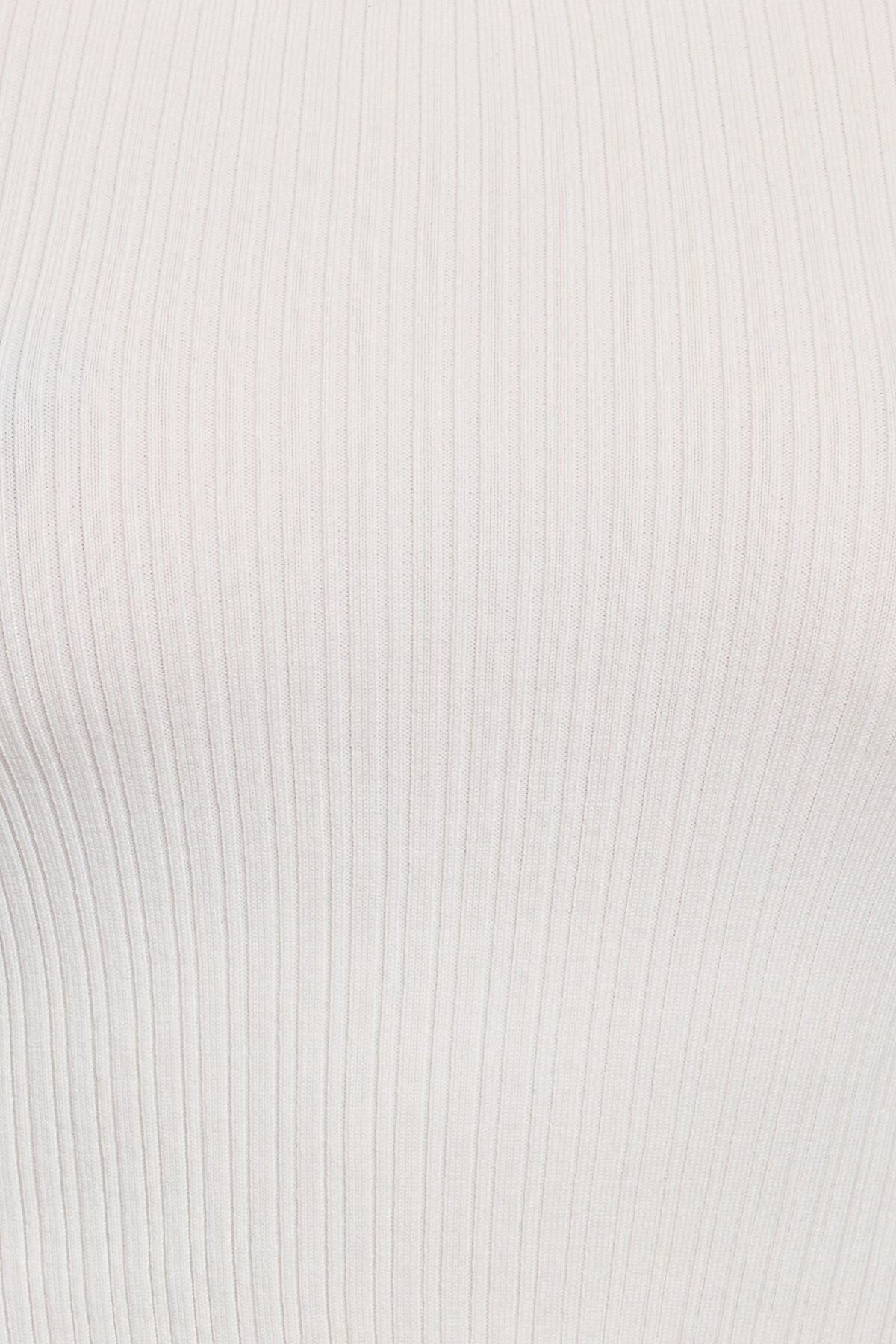 100090019_03G_alt3_1920x2880-4