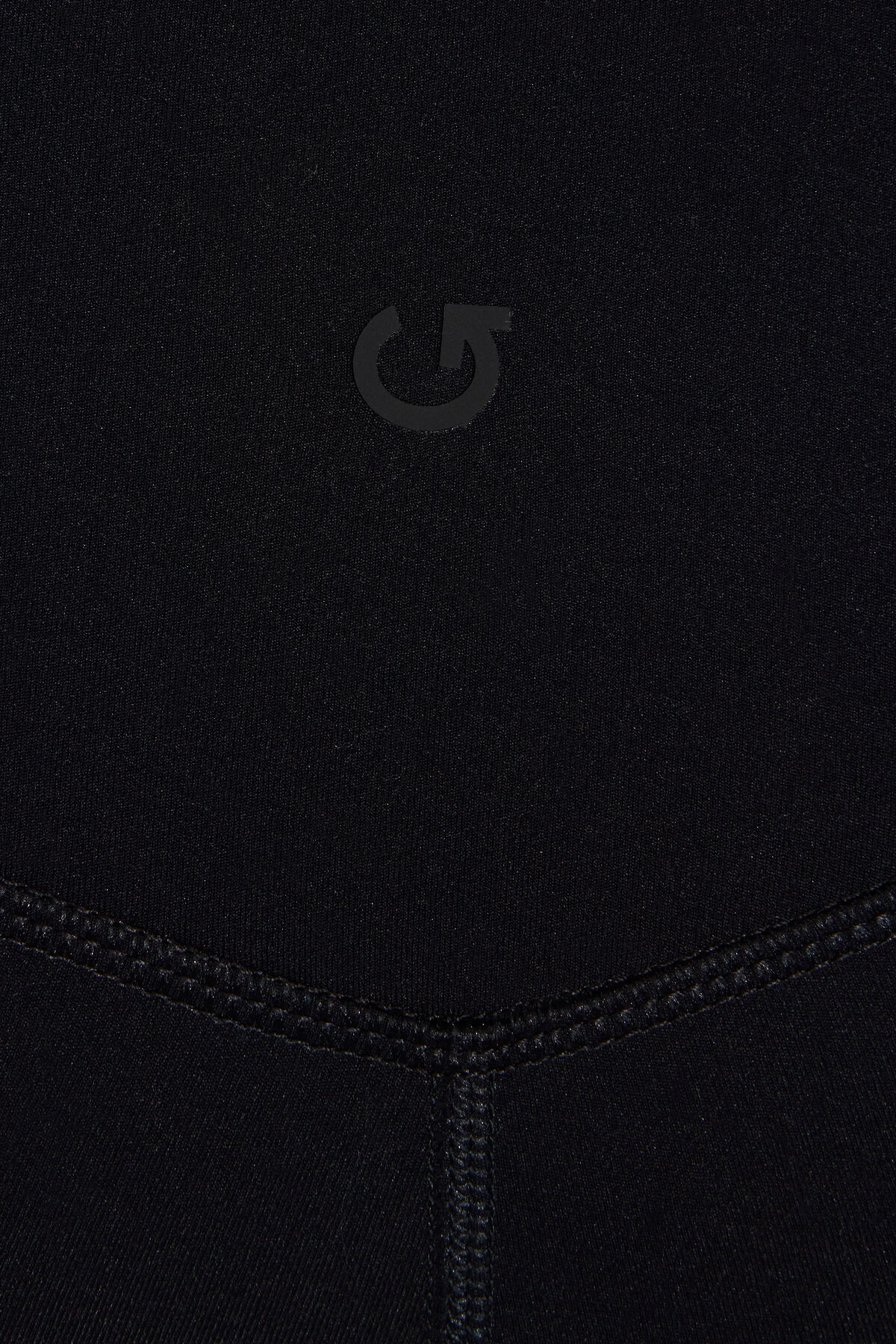 100090152_06V_alt3_1920x2880-4