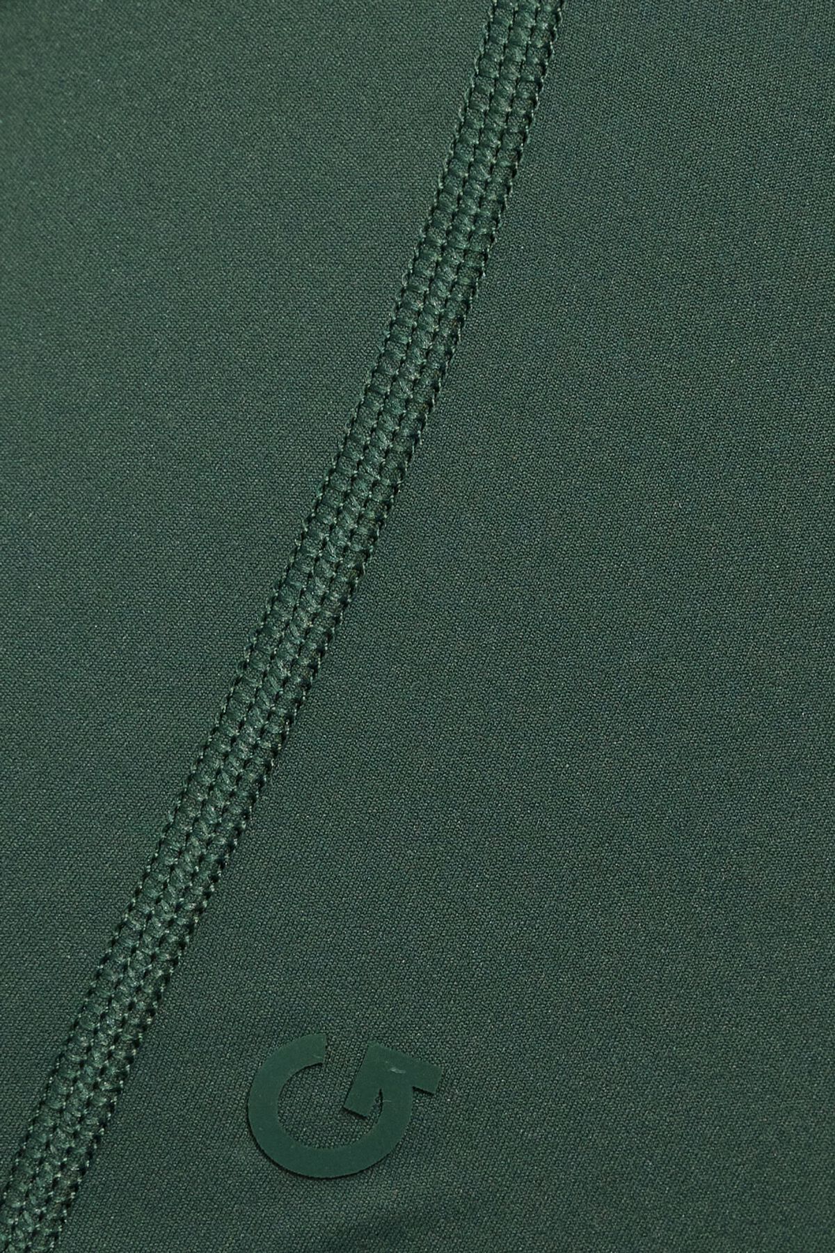 100090483_1MG_alt5_1920x2880