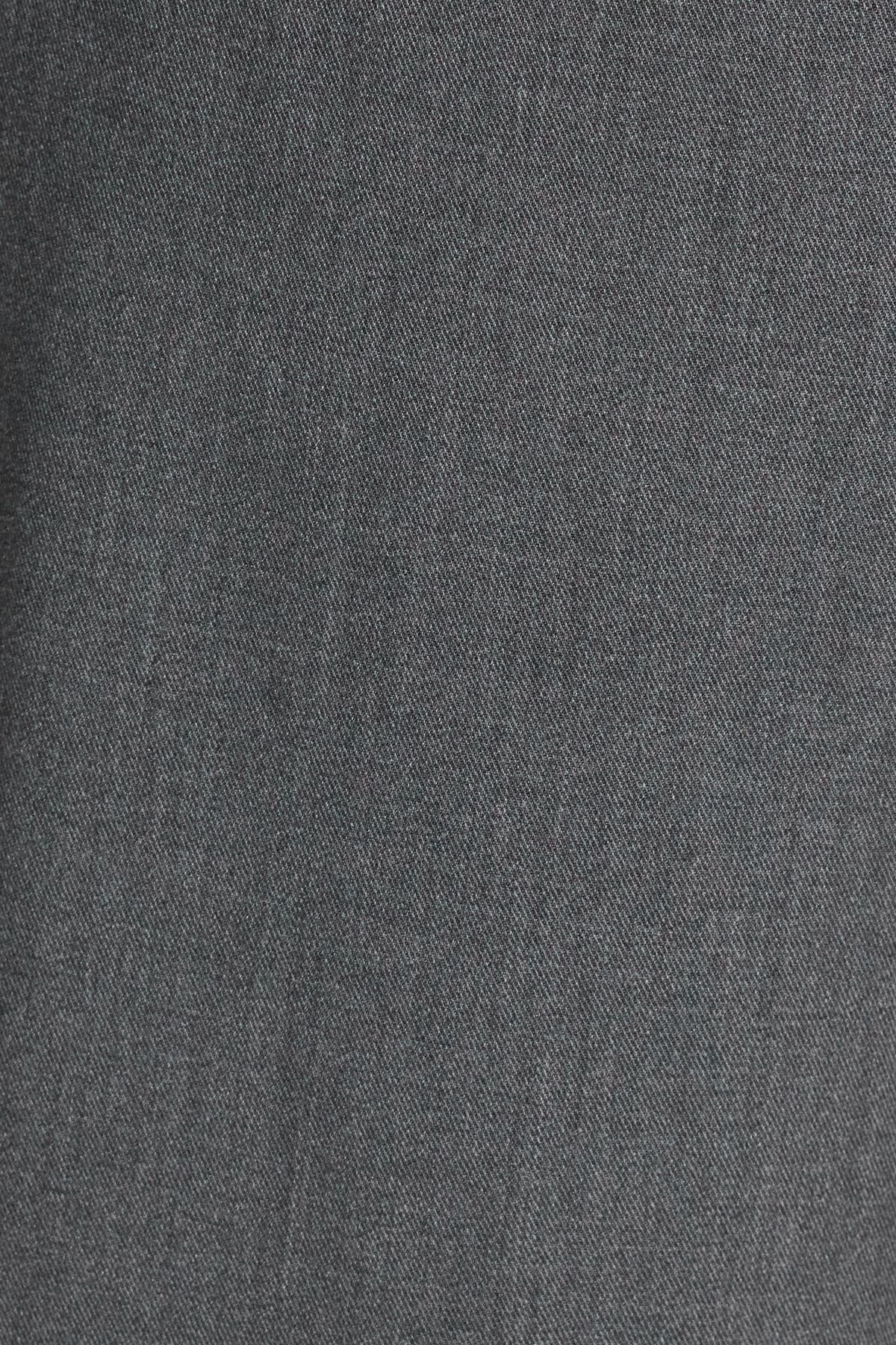 100091364_3IZ_alt4_1920x2880