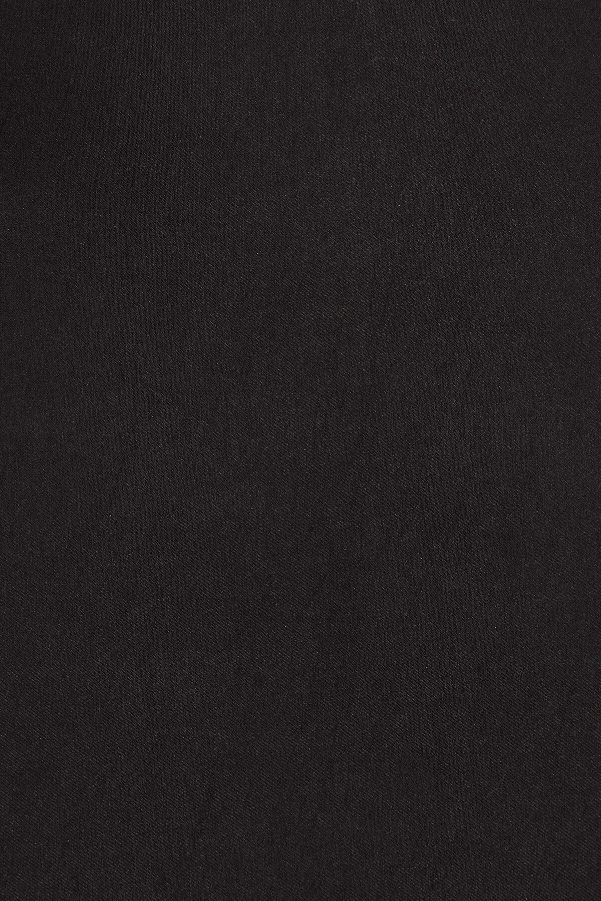 100091375_06V_alt4_1920x2880