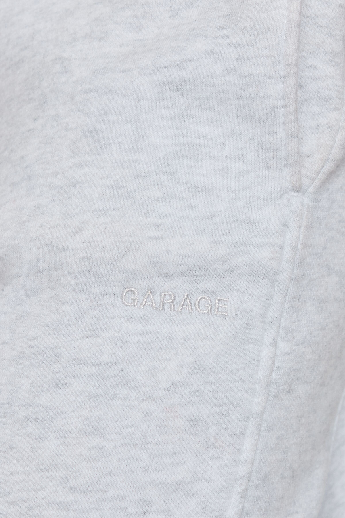 100091920_18X_alt3_1920x2880-18