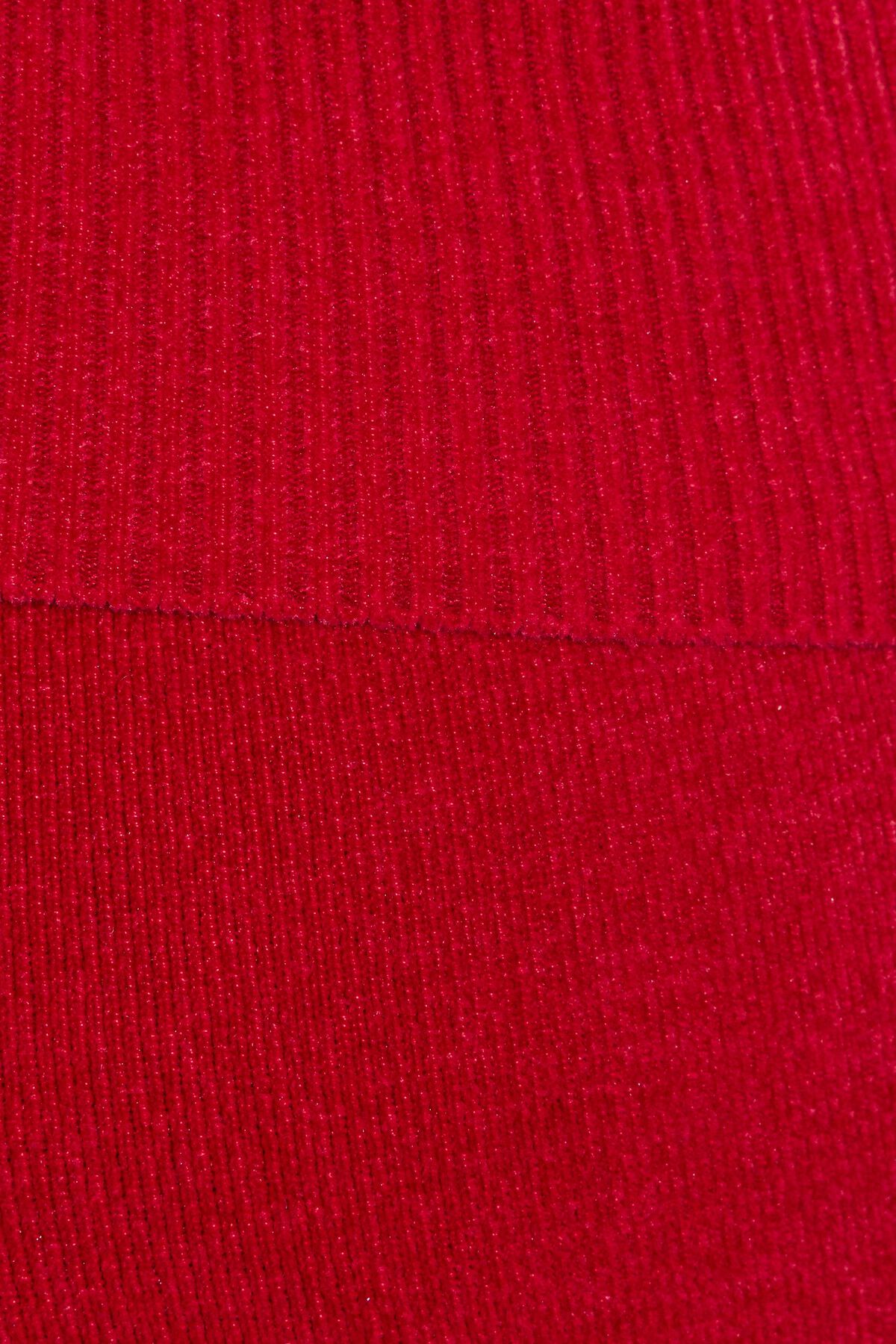 100092628_28T_alt3_1920x2880-2