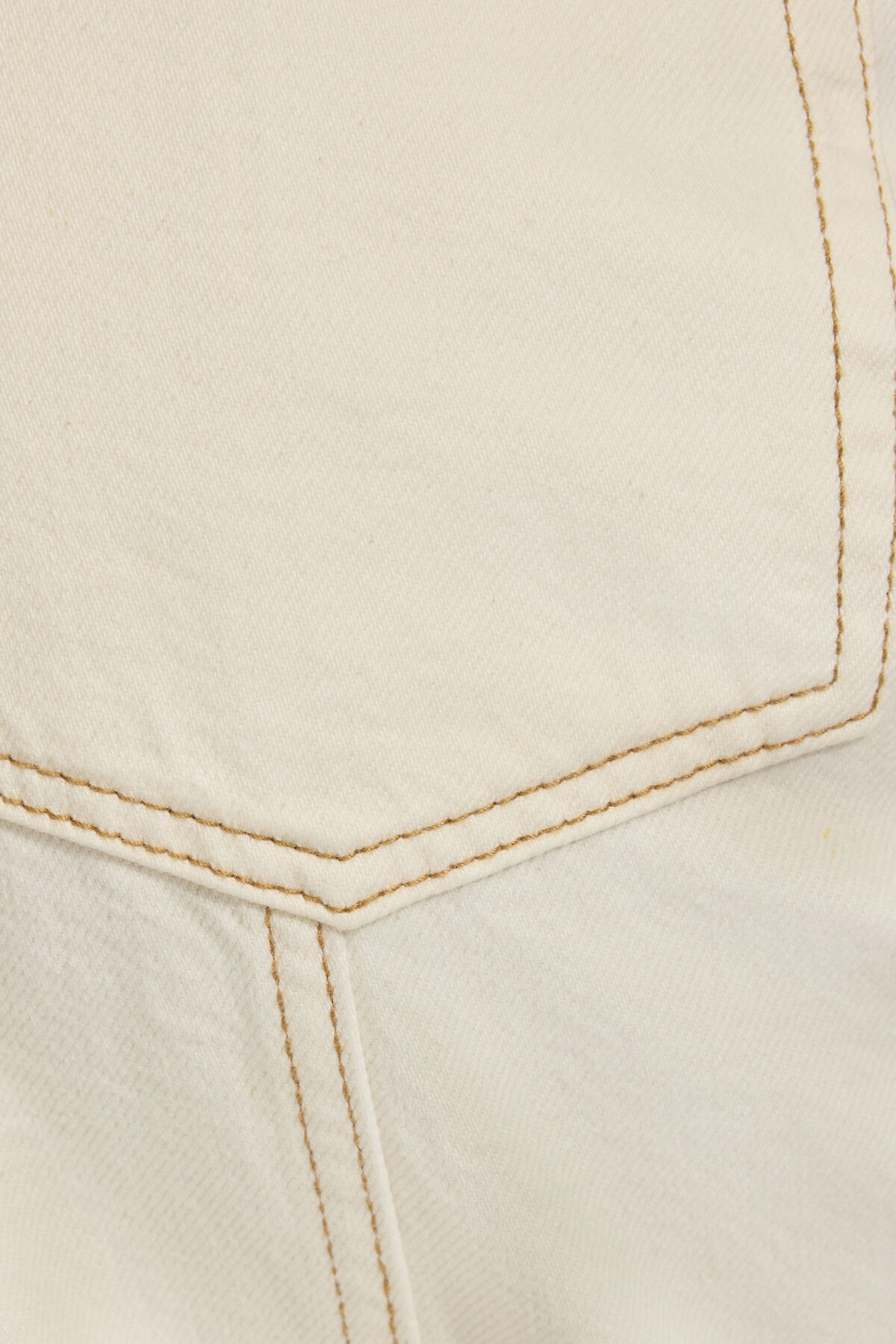 100093435_30N_alt4_1920x2880-2