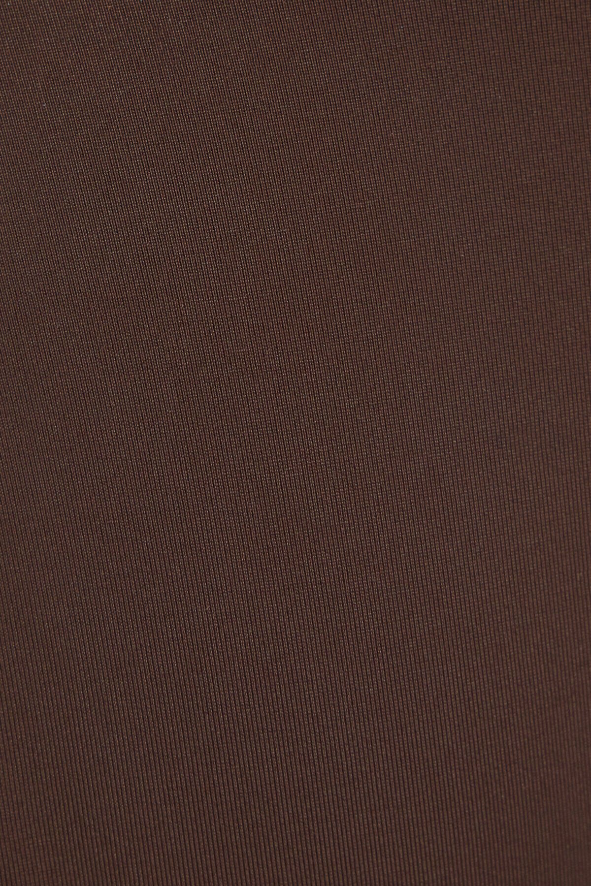 100095188_7MS_alt4_1920x2880