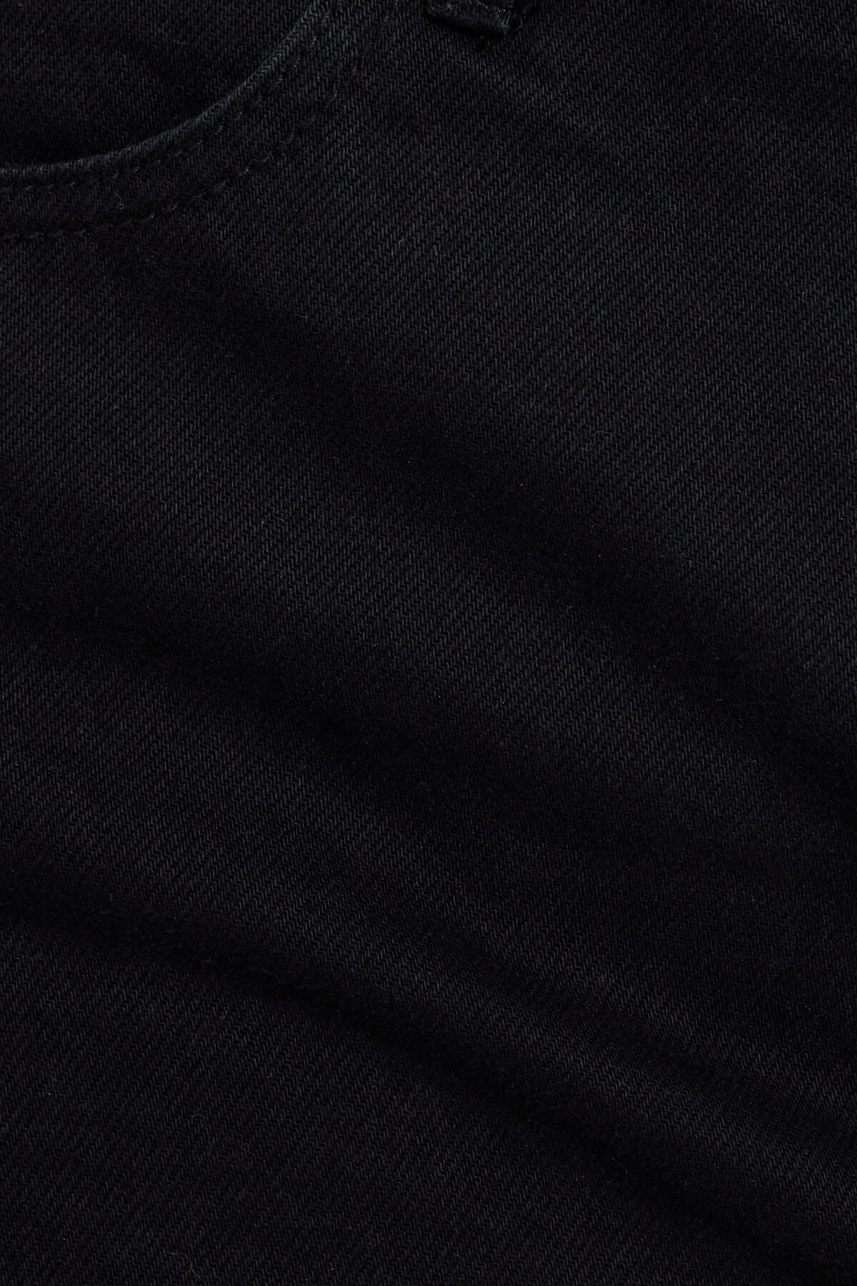 100095419_07O_alt4_1920x2880-1