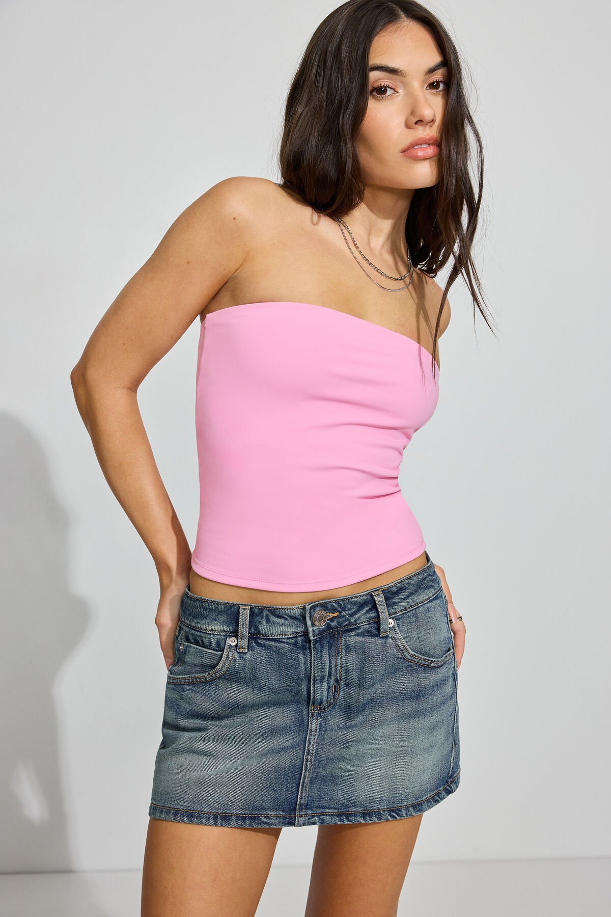 100095729_0BG_alt1_1920x2880