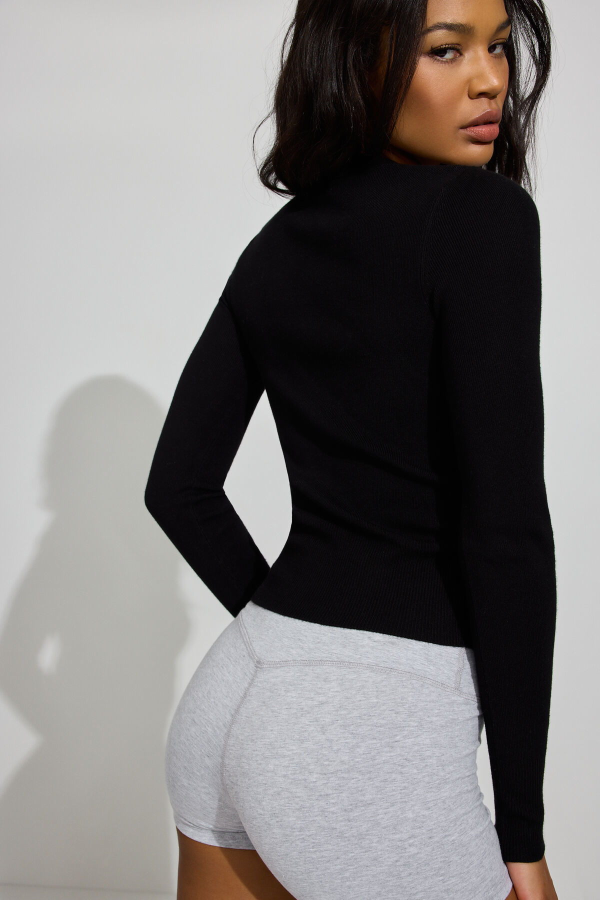 100095862_06V_alt3_1920x2880-1