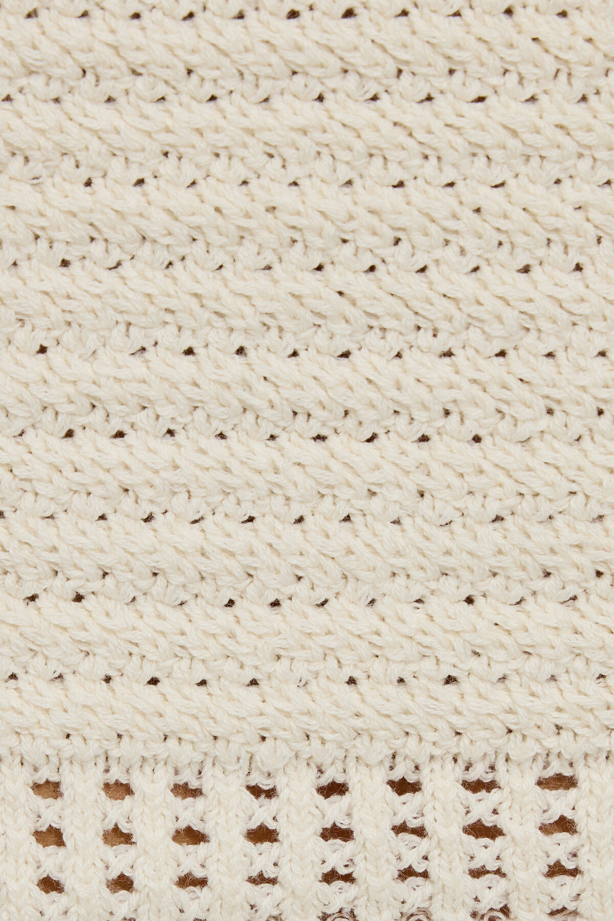 100095928_0QO_alt3_1920x2880