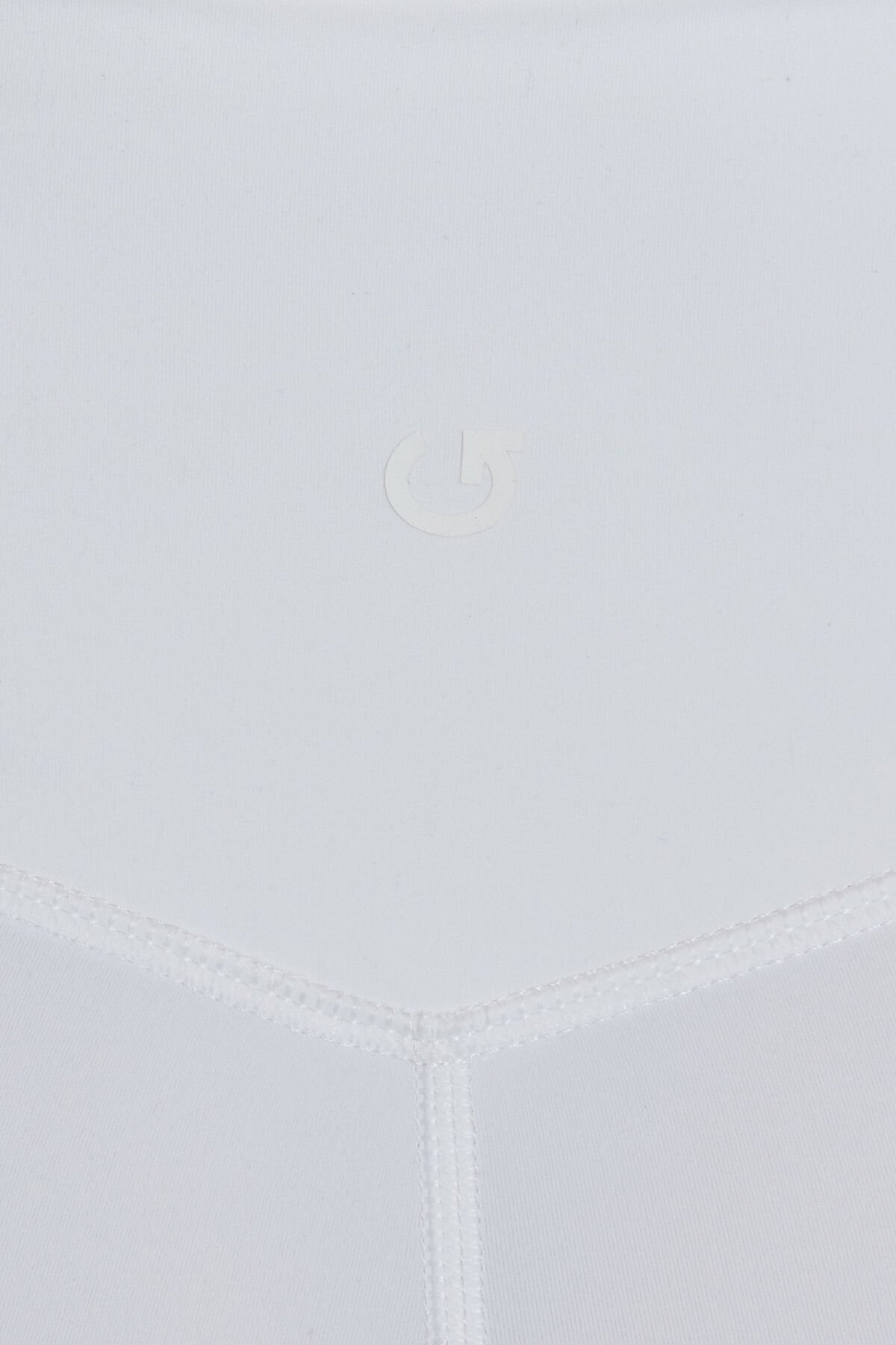 100095930_04N_alt5_1920x2880