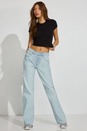 ’90s Straight Jeans