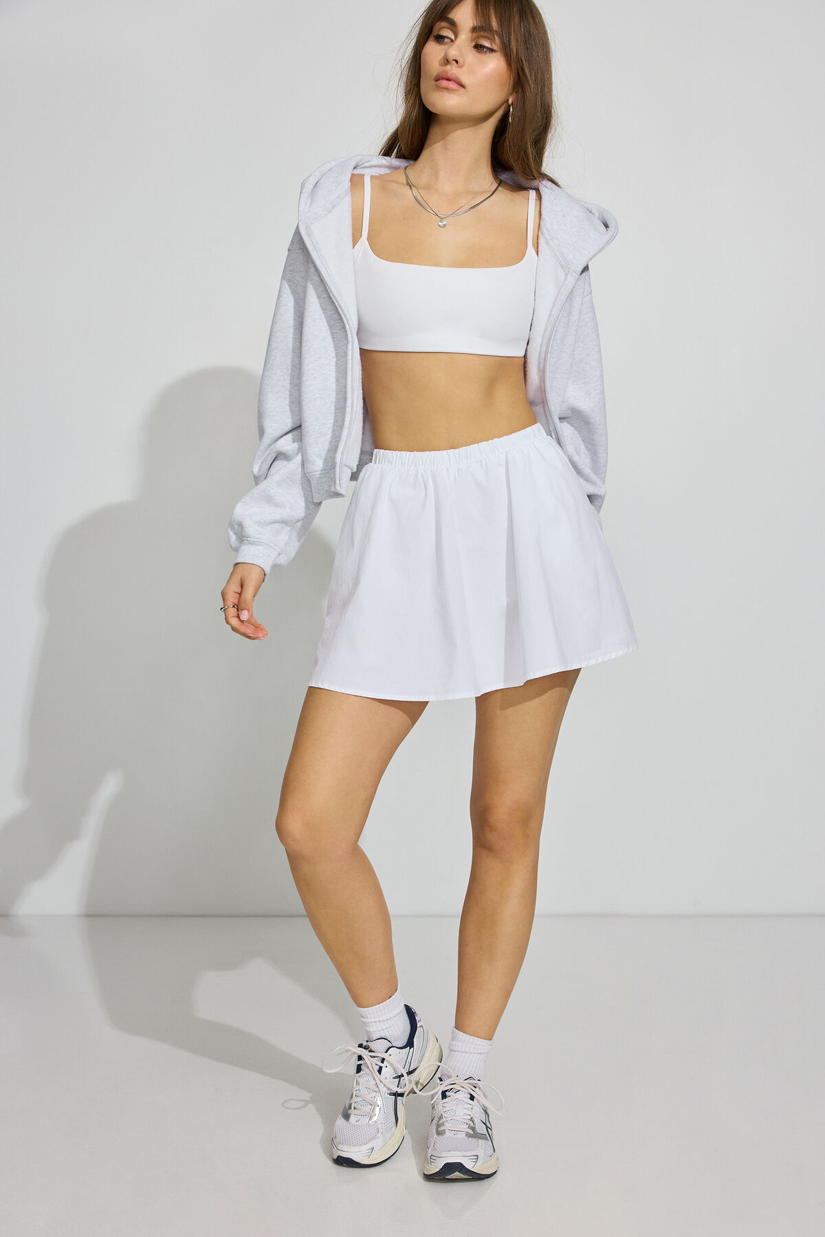 100096887_04N_alt1_1920x2880-6