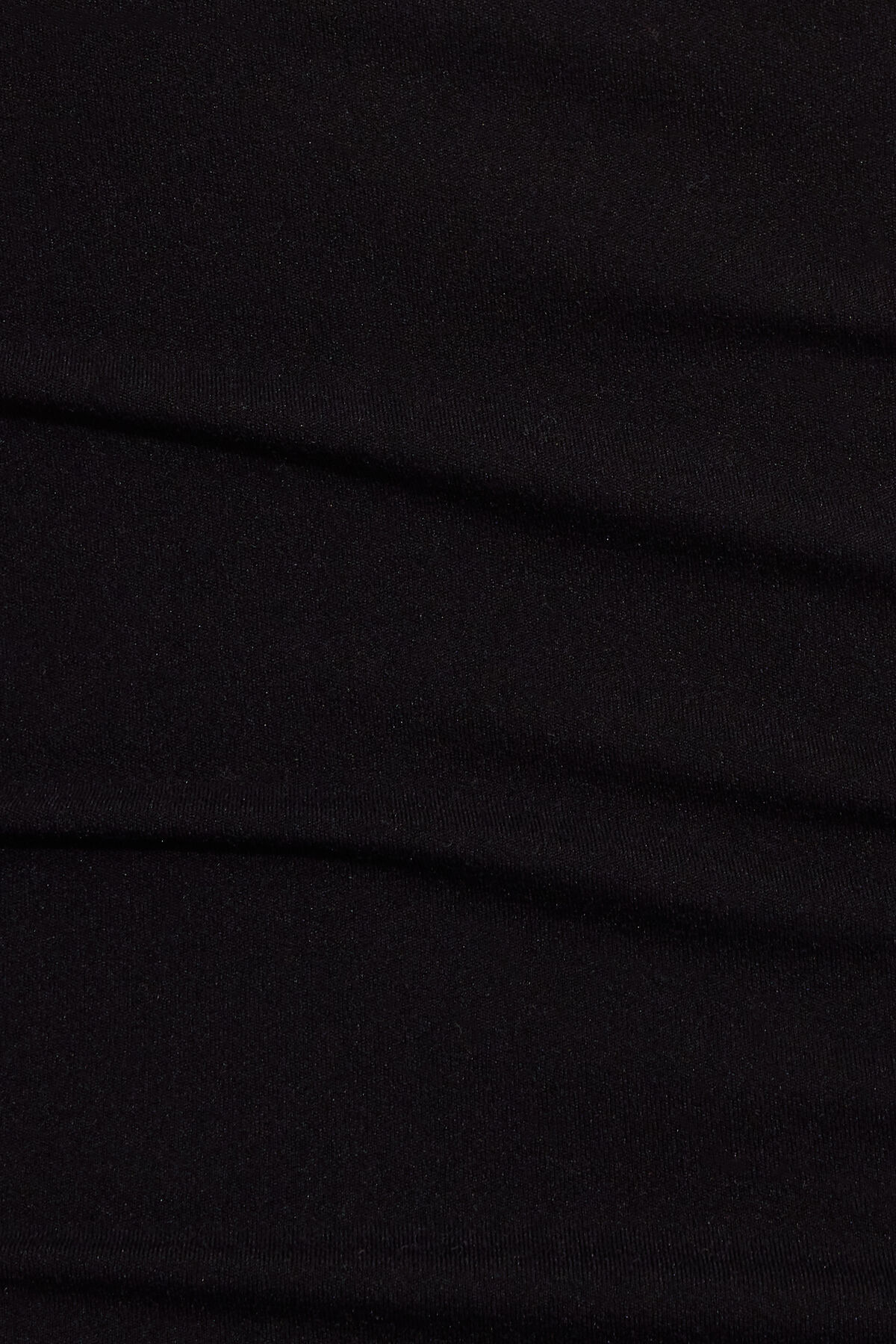 100097028_06V_alt6_1920x2880-1