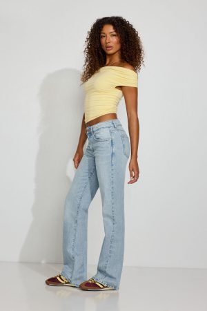 Relaxed Straight Jeans
