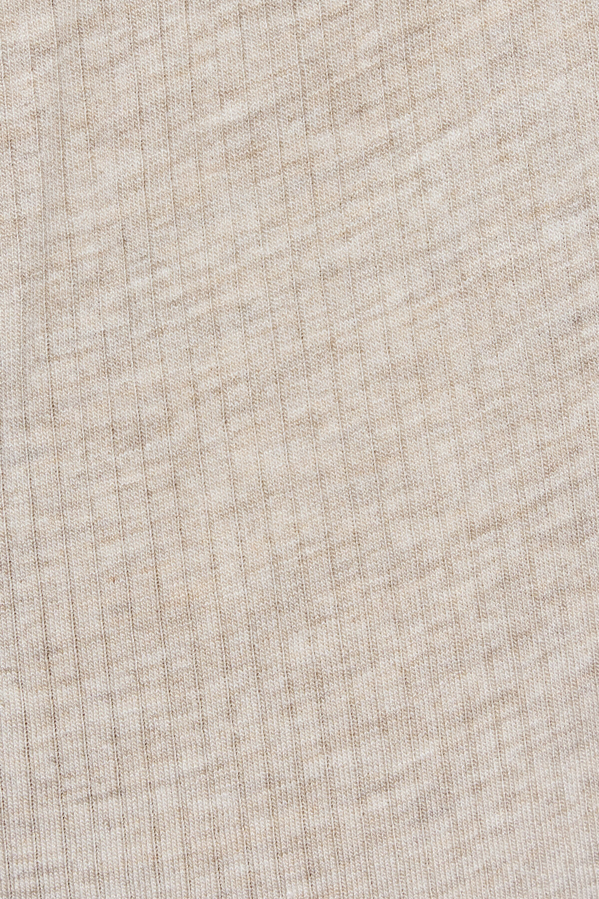 100099888_8CV_alt3_1920x2880