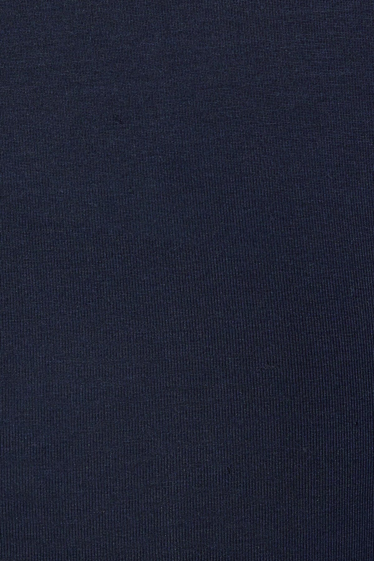 100100047_06G_alt3_1920x2880