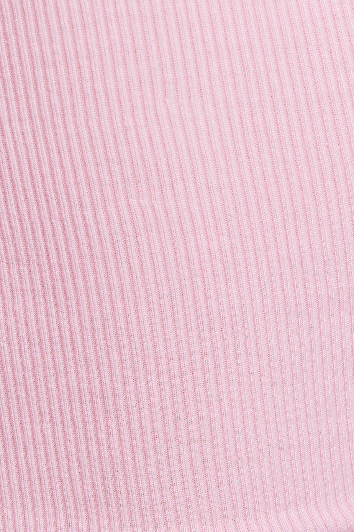 100100050_00P_alt3_1920x2880-4