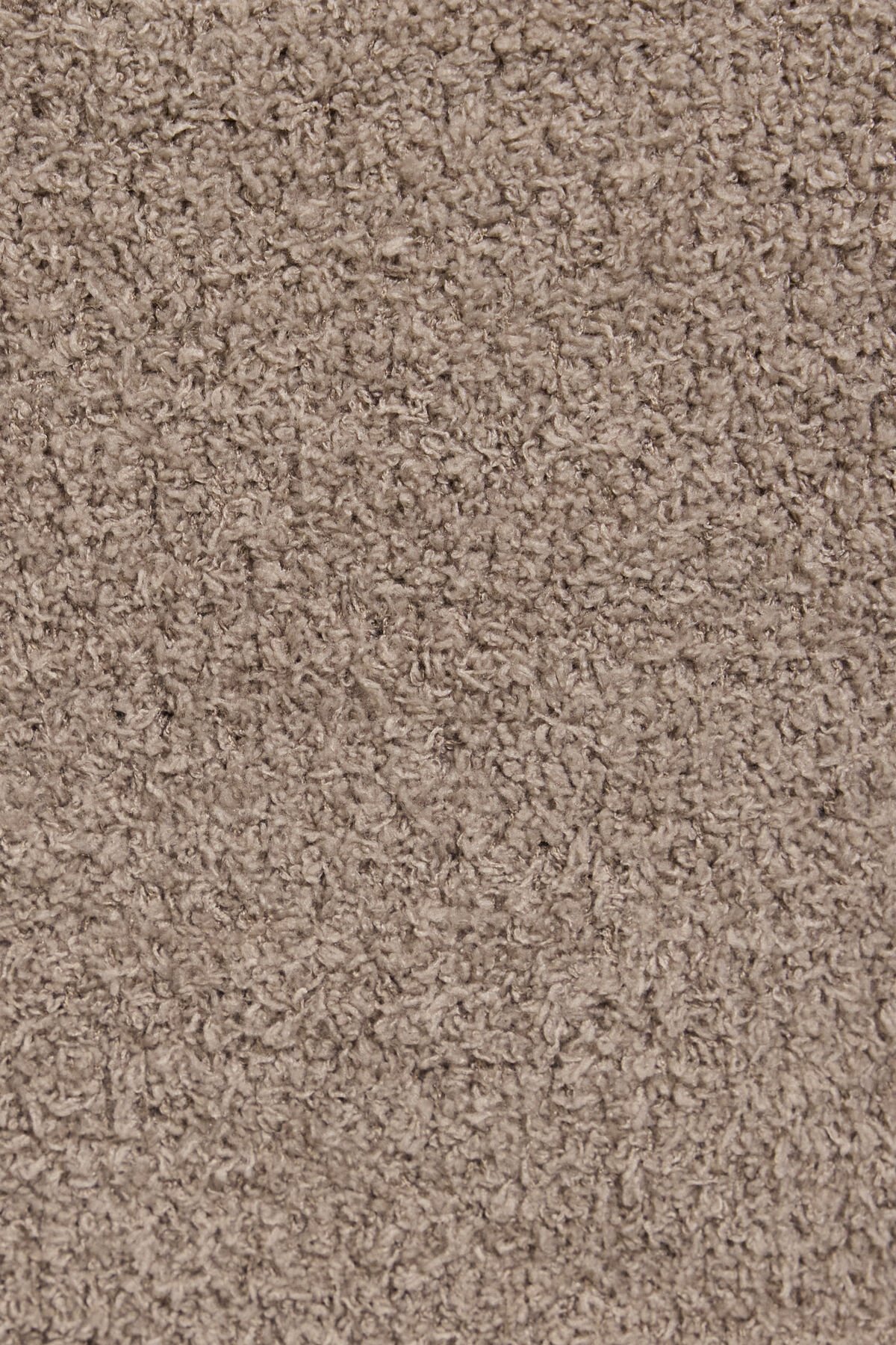 100100051_7YD_alt4_1920x2880-3