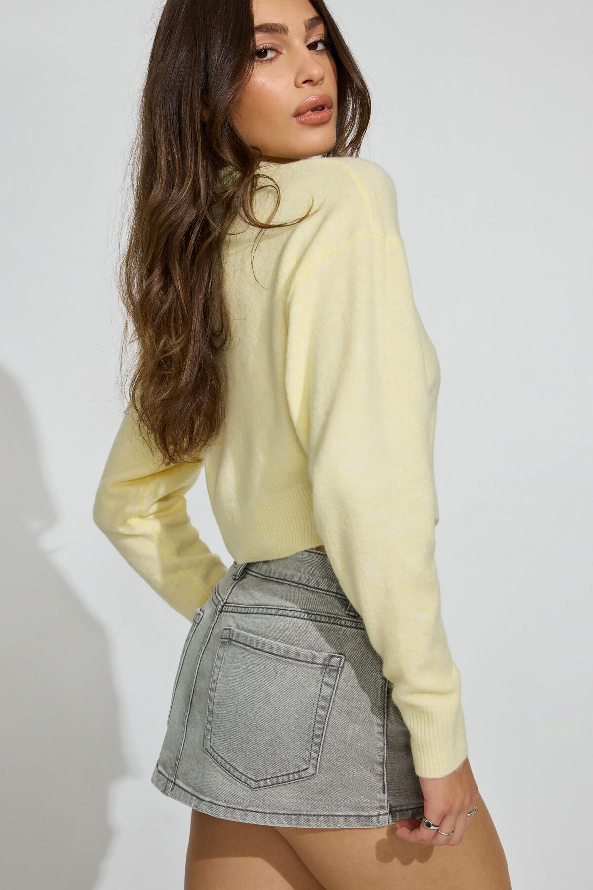 100100163_07N_alt1_1920x2880-1