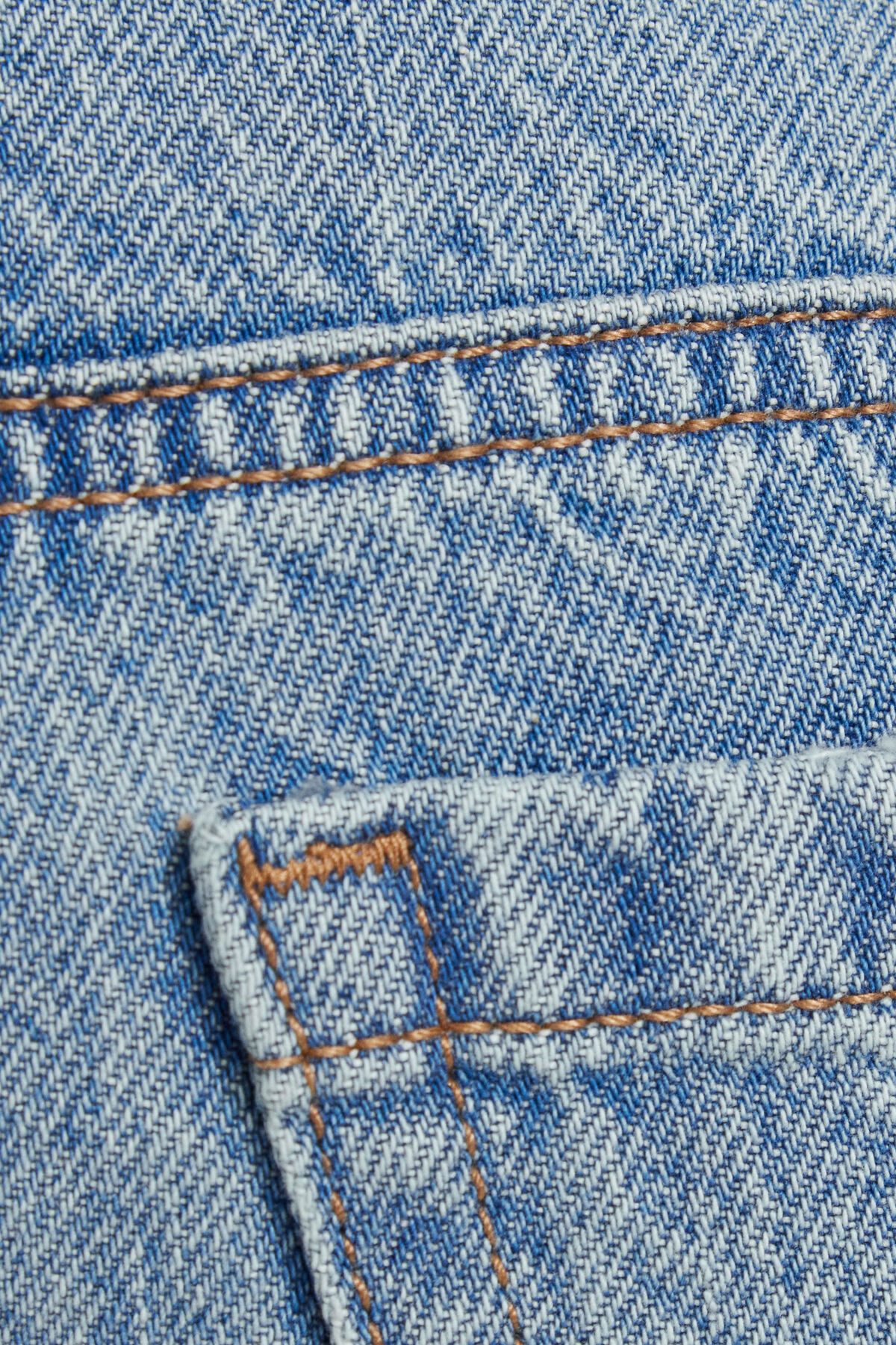 100101208_07I_alt3_1920x2880-2