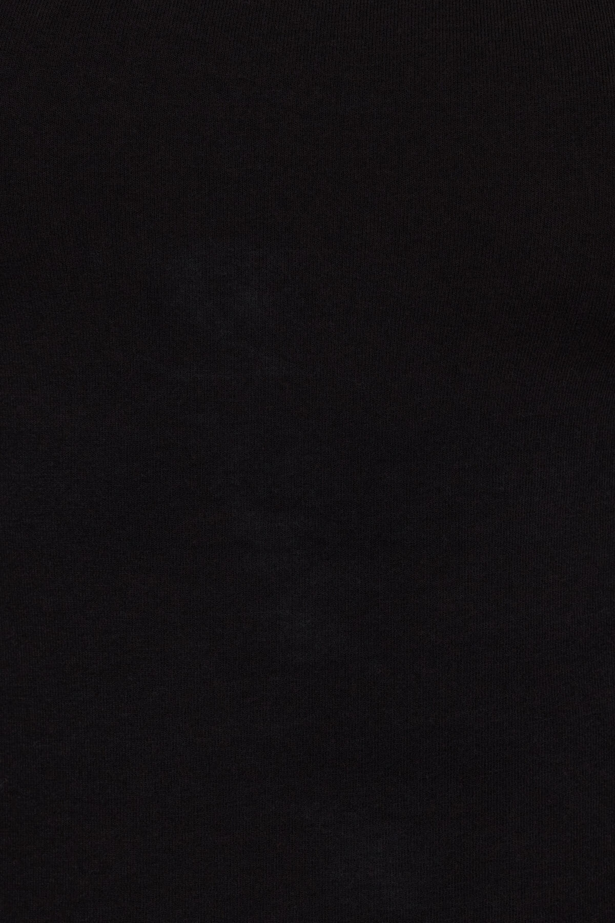 100102838_06V_alt3_1920x2880-7